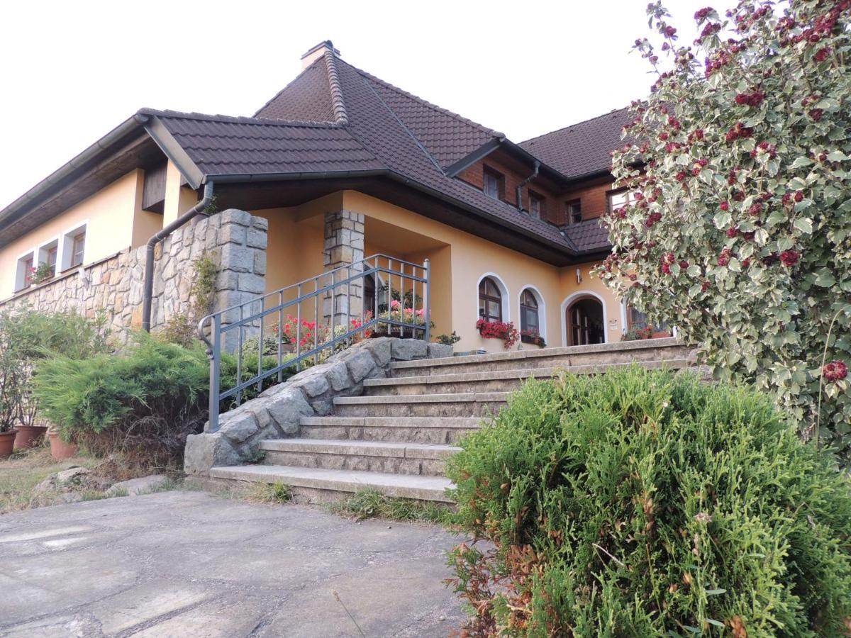Apartman U Vagnera Dvůr Králové nad Labem Bagian luar foto